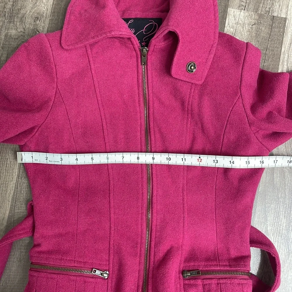 Pink coat! - Picture 9 of 9